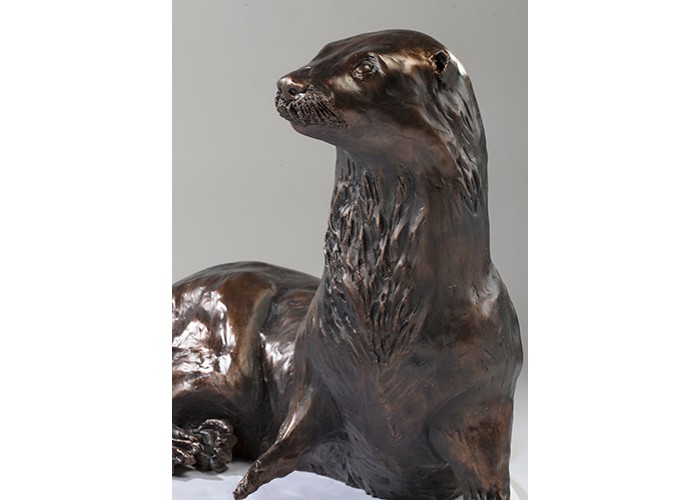 Large Resting Otter Sculpture close up
